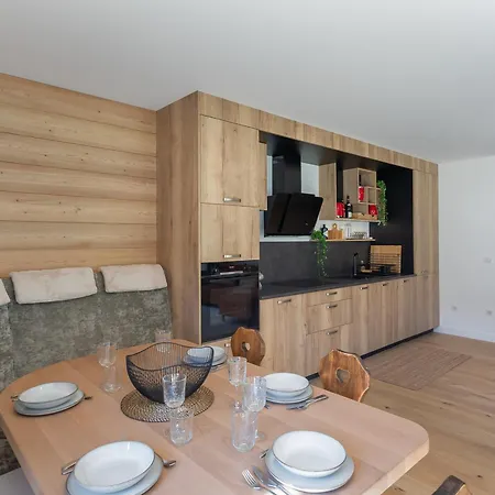 Апартаменти Confortable Avec 2 Chambres, Terrasse Et Parking A - Fr-1-569-123 Межев